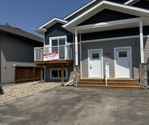 Triplex For Rent 2, 4730 - 48 Ave, Lacombe, 3 Bedrooms, 2 Bathrooms Triplex For Rent 2, 4730 - 48 Ave, Lacombe, 3 Bedrooms, 2 Bathrooms