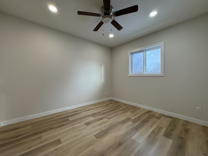 Triplex For Rent 2, 4730 - 48 Ave, Lacombe, 3 Bedrooms, 2 Bathrooms