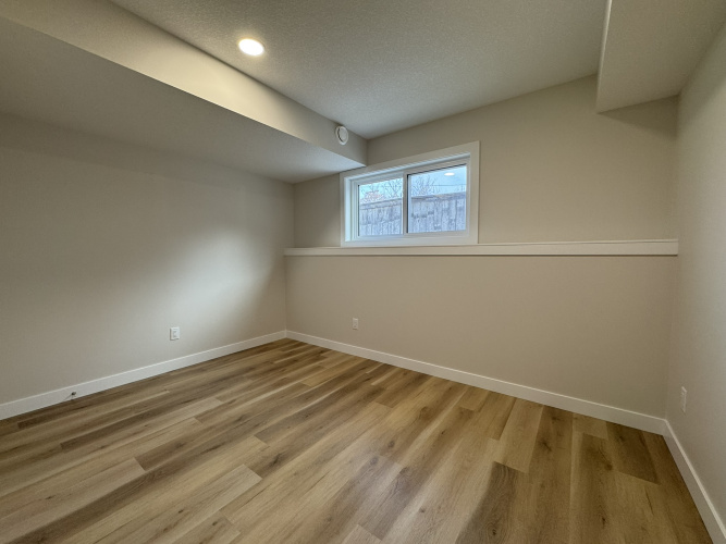 Triplex For Rent 2, 4730 - 48 Ave, Lacombe, 3 Bedrooms, 2 Bathrooms