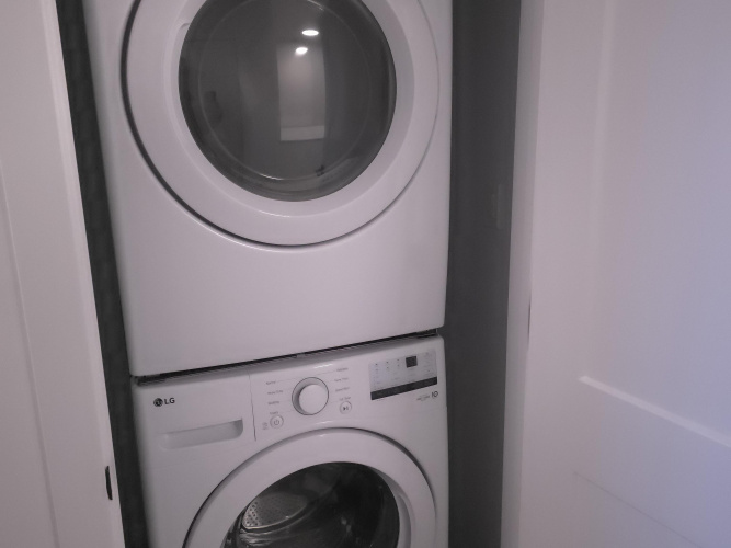 Townhouse For Rent 51 Violet Point, Sylvan Lake, 4 Bedrooms, 3.5 Bathrooms