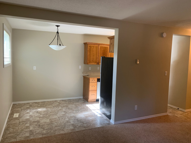 Sixplex For Rent 6 - 5910 57 Avenue, Red Deer, 2 Bedrooms, 1.5 Bathrooms