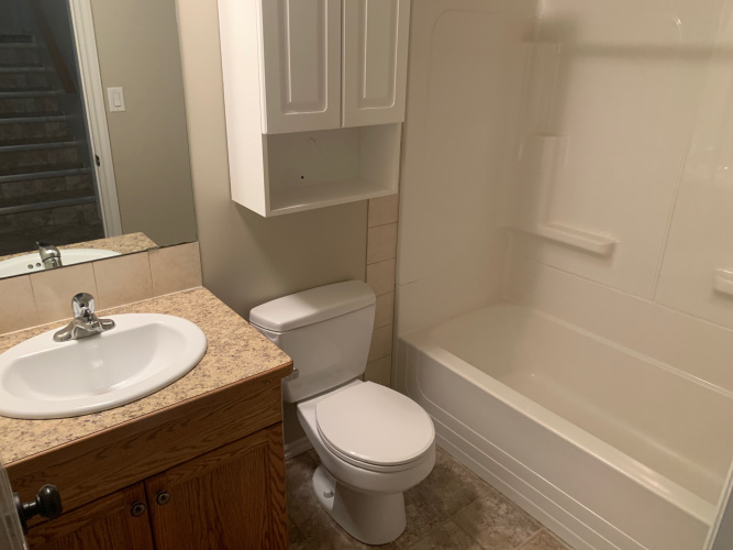 Sixplex For Rent 6 - 5910 57 Avenue, Red Deer, 2 Bedrooms, 1.5 Bathrooms