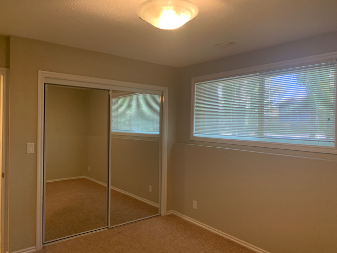 Sixplex For Rent 6 - 5910 57 Avenue, Red Deer, 2 Bedrooms, 1.5 Bathrooms