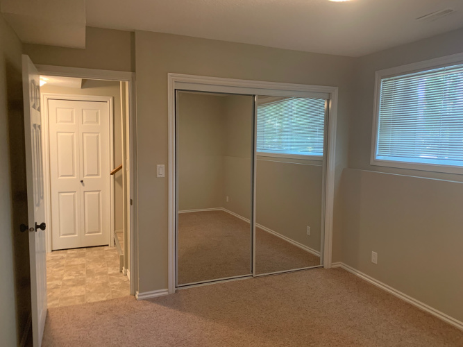 Sixplex For Rent 6 - 5910 57 Avenue, Red Deer, 2 Bedrooms, 1.5 Bathrooms