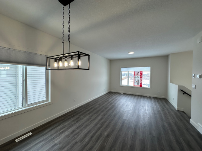 Upper For Rent Main, 69 Victor Close, Sylvan Lake, 3 Bedrooms, 2 Bathrooms