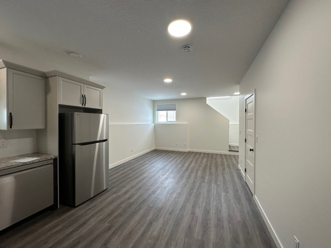 House For Rent Bsmt, 69 Victor Close, Sylvan Lake, 2 Bedrooms, 1 Bathroom