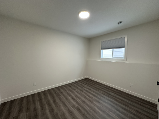 House For Rent Bsmt, 69 Victor Close, Sylvan Lake, 2 Bedrooms, 1 Bathroom