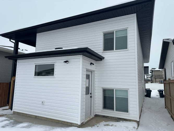House For Rent Bsmt, 69 Victor Close, Sylvan Lake, 2 Bedrooms, 1 Bathroom