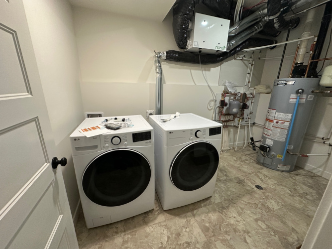 House For Rent Bsmt, 69 Victor Close, Sylvan Lake, 2 Bedrooms, 1 Bathroom