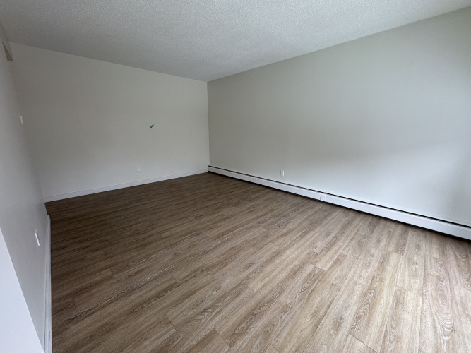 Apartment For Rent 204, 5617 60 Ave, Red Deer, 1 Bedroom, 1 Bathroom