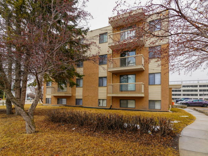 Apartment For Rent 303 - 5110 38 Street, Red Deer, 1 Bedroom, 1 Bathroom