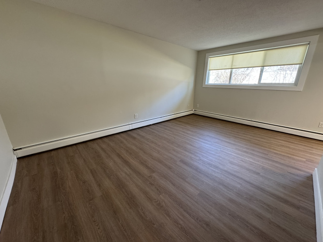 Apartment For Rent 104, 5617 60 Ave, Red Deer, 1 Bedroom, 1 Bathroom