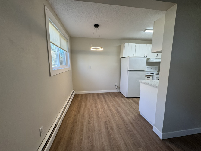 Apartment For Rent 104, 5617 60 Ave, Red Deer, 1 Bedroom, 1 Bathroom