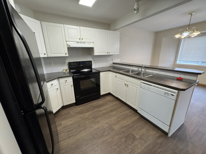 Townhouse For Rent 5 Lakeview Close, Blackfalds, 3 Bedrooms, 2 Bathrooms
