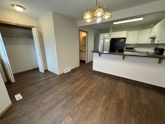 Townhouse For Rent 5 Lakeview Close, Blackfalds, 3 Bedrooms, 2 Bathrooms