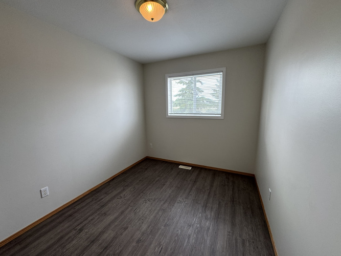 Townhouse For Rent 5 Lakeview Close, Blackfalds, 3 Bedrooms, 2 Bathrooms