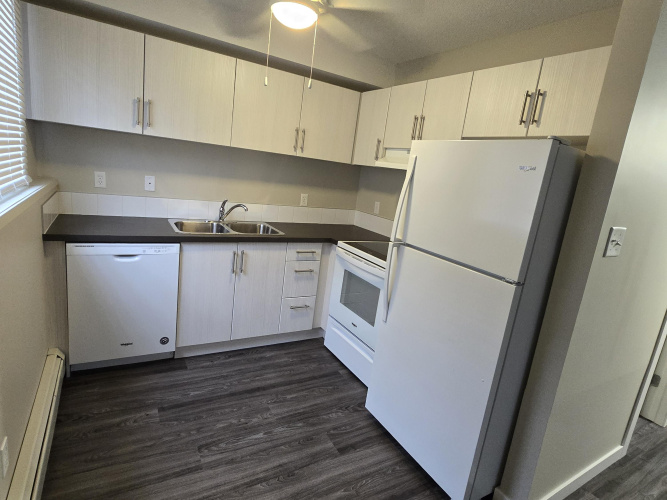 Apartment For Rent 101, 6801-59 Avenue, Red Deer, 1 Bedroom, 1 Bathroom