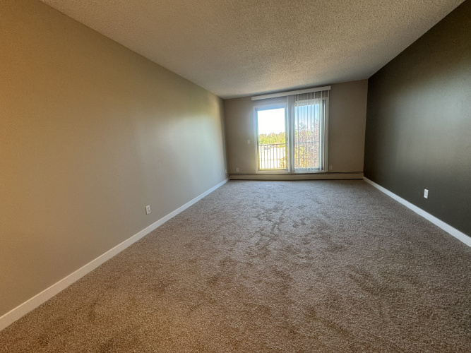 Apartment For Rent 302, 122 Cornett Drive, Red Deer, 2 Bedrooms, 1 Bathroom