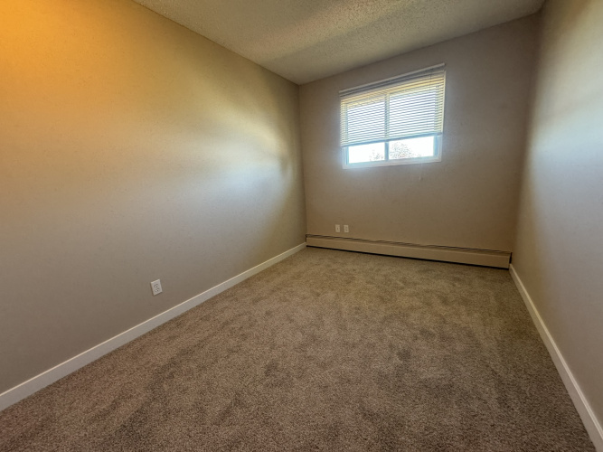 Apartment For Rent 302, 122 Cornett Drive, Red Deer, 2 Bedrooms, 1 Bathroom