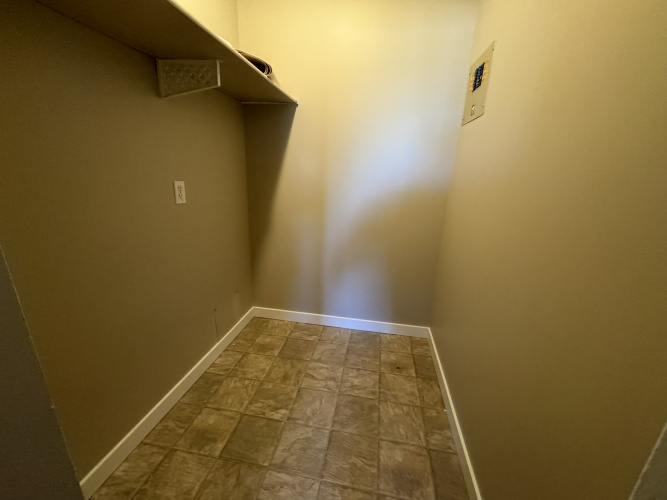 Apartment For Rent 302, 122 Cornett Drive, Red Deer, 2 Bedrooms, 1 Bathroom