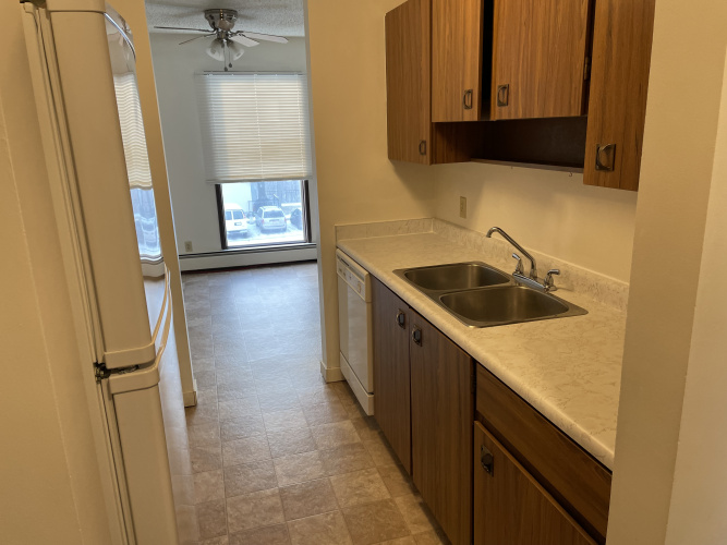 Apartment For Rent 316, 5121 37 Street, Red Deer, 2 Bedrooms, 1.5 Bathrooms