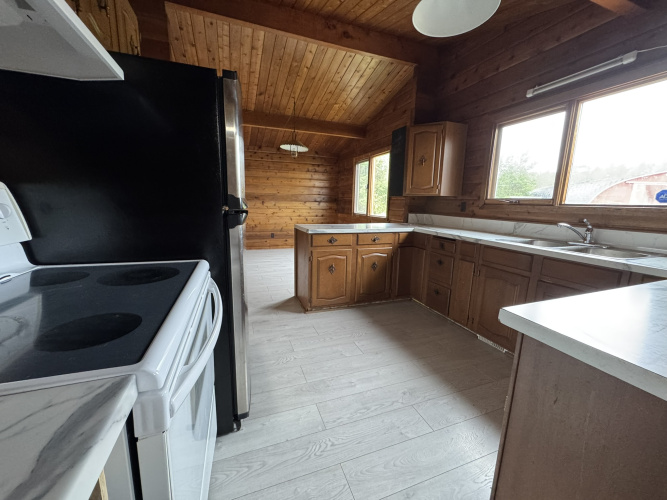 House For Rent 39031 RR 12, Red Deer County, 3 Bedrooms, 1 Bathroom