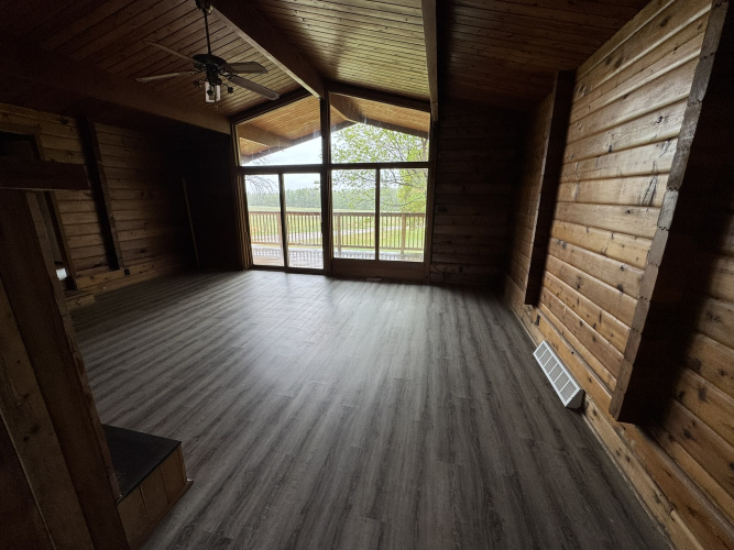 House For Rent 39031 RR 12, Red Deer County, 3 Bedrooms, 1 Bathroom