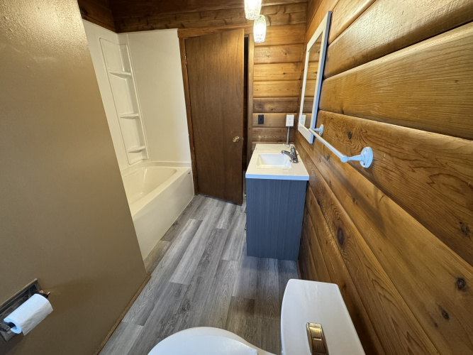 House For Rent 39031 RR 12, Red Deer County, 3 Bedrooms, 1 Bathroom