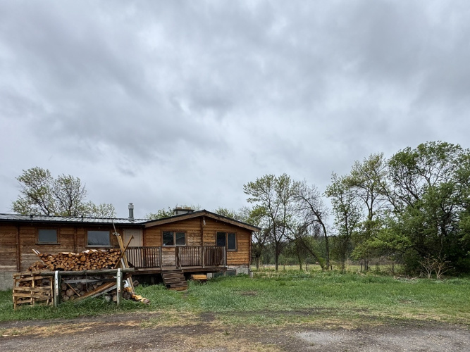 House For Rent 39031 RR 12, Red Deer County, 3 Bedrooms, 1 Bathroom