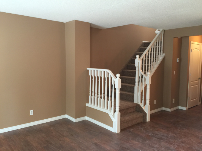 Townhouse For Rent 5011 48 Ave, Sylvan Lake, 3 Bedrooms, 2.5 Bathrooms