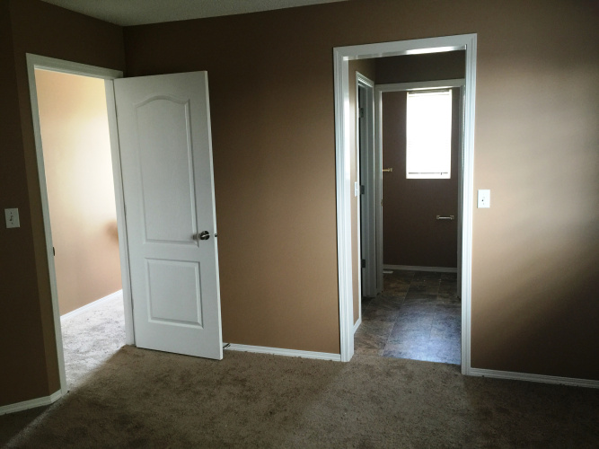 Townhouse For Rent 5011 48 Ave, Sylvan Lake, 3 Bedrooms, 2.5 Bathrooms