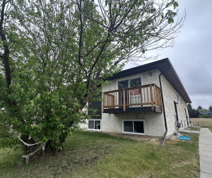 Fourplex For Rent 41D Eastman Cres, Red Deer, 3 Bedrooms, 1 Bathroom