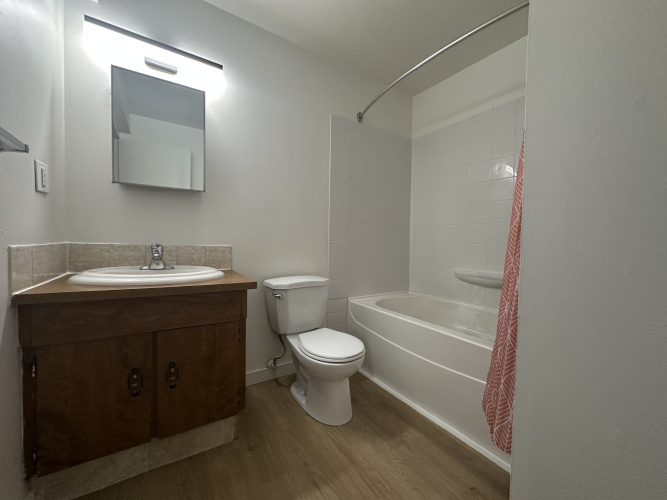 Fourplex For Rent 41D Eastman Cres, Red Deer, 3 Bedrooms, 1 Bathroom