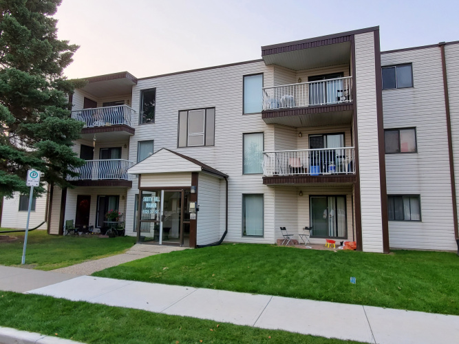 Apartment For Rent 214, 5121 37 Street, Red Deer, 1 Bedroom, 1 Bathroom