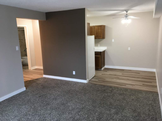 Apartment For Rent 410, 3610 52 Avenue, Red Deer, 2 Bedrooms, 1 Bathroom