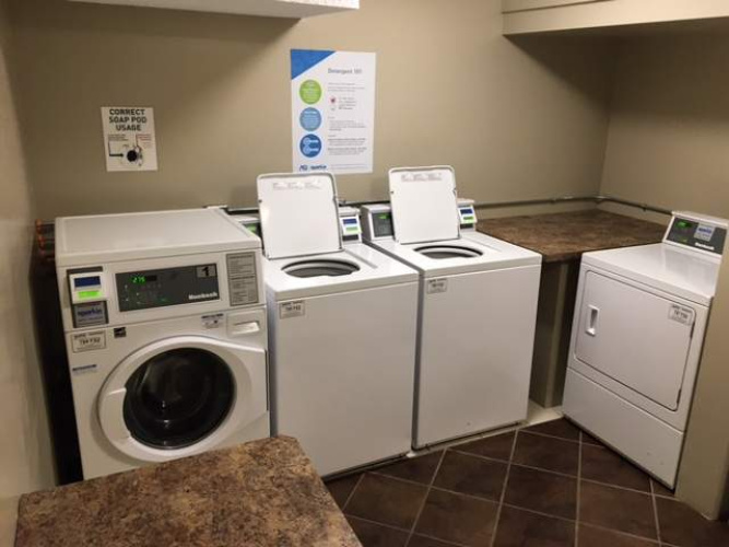 Apartment For Rent 410, 3610 52 Avenue, Red Deer, 2 Bedrooms, 1 Bathroom
