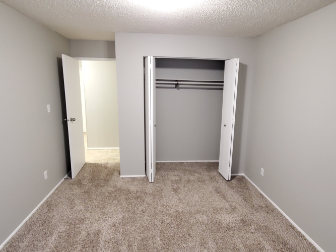 Apartment For Rent 103 - 3905 56 Avenue, Red Deer, 1 Bedroom, 1 Bathroom