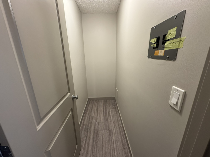 Apartment For Rent 102, 3815 - 51A Street, Red Deer, 1 Bedroom, 1 Bathroom