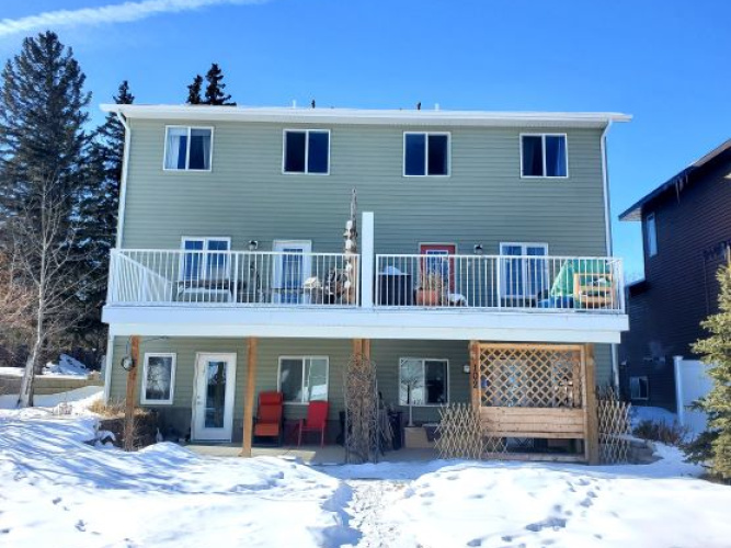 Fourplex For Rent 201 - 4619 49 Street, Sylvan Lake, 3 Bedrooms, 2 Bathrooms