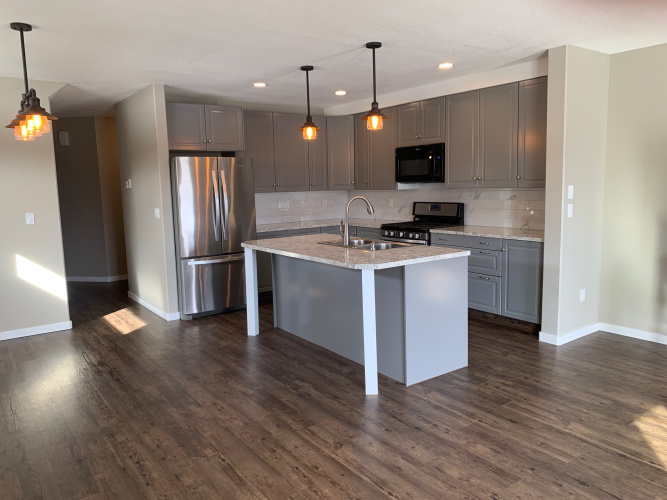 Fourplex For Rent 201 - 4619 49 Street, Sylvan Lake, 3 Bedrooms, 2 Bathrooms