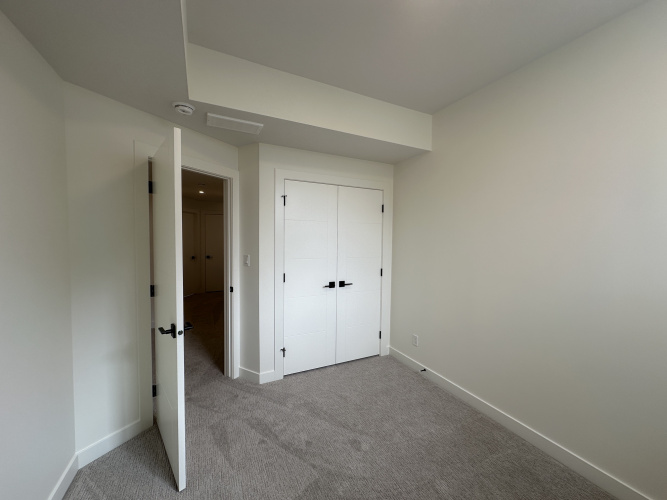 Townhouse For Rent 2733 67 Street, Red Deer, 3 Bedrooms, 2.5 Bathrooms