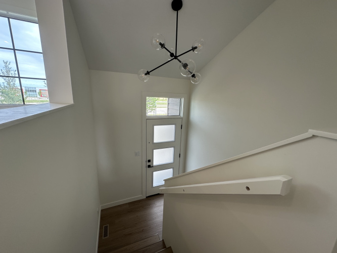 Townhouse For Rent 2733 67 Street, Red Deer, 3 Bedrooms, 2.5 Bathrooms