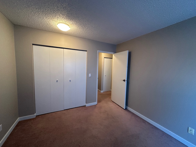 Apartment For Rent 106, 122 Cornett Drive, Red Deer, 2 Bedroom, 1 Bathroom