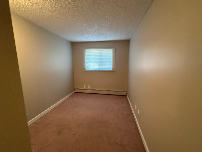 Apartment For Rent 106, 122 Cornett Drive, Red Deer, 2 Bedroom, 1 Bathroom
