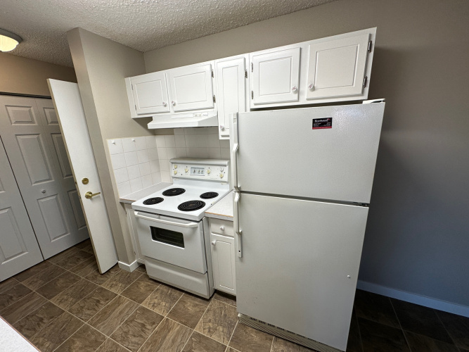 Apartment For Rent 106, 122 Cornett Drive, Red Deer, 2 Bedroom, 1 Bathroom