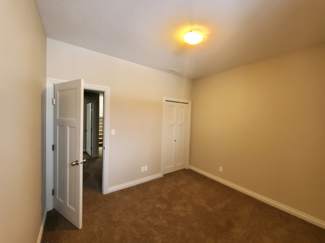 Triplex For Rent C - 5116 35 Street, Red Deer, 3 Bedroom, 2.5 Bathroom