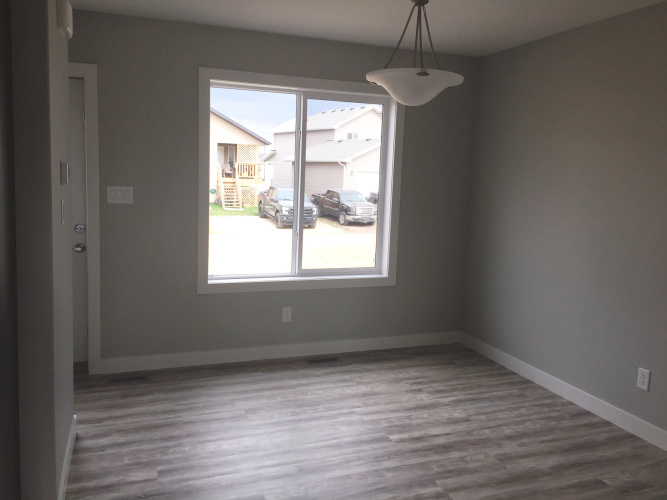 Townhouse For Rent 34 Hawthorn Place, Sylvan Lake, 3 Bedroom, 2.5 Bathroom