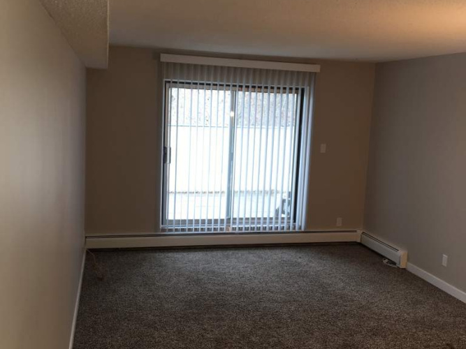 Apartment For Rent 402, 3610 52 Avenue, Red Deer, 2 Bedroom, 1 Bathroom