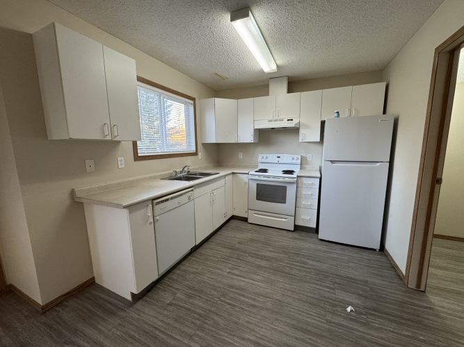 Townhouse For Rent 541, 100 Jordan Parkway, Red Deer, 3 Bedroom, 1.5 Bathroom