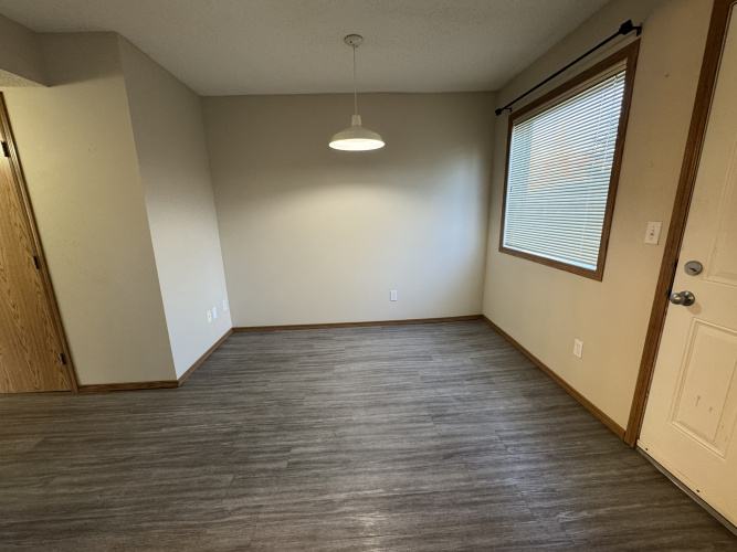 Townhouse For Rent 541, 100 Jordan Parkway, Red Deer, 3 Bedroom, 1.5 Bathroom
